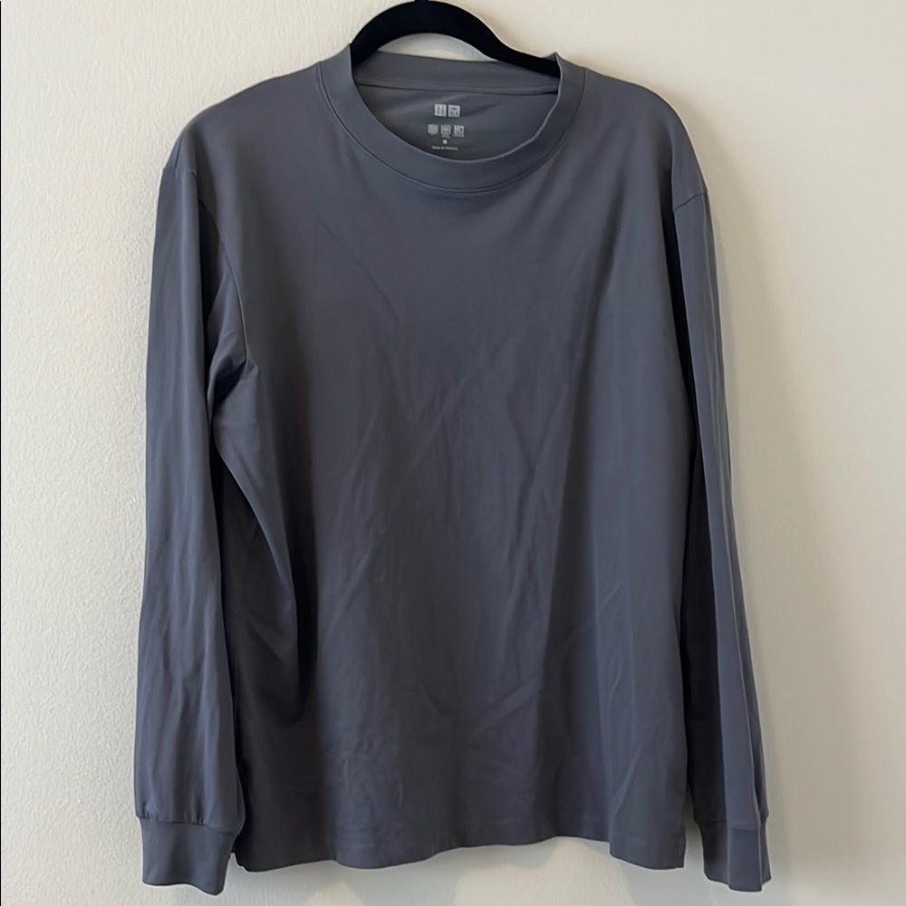 Uniqlo Men's Gray Long Sleeve Shirt